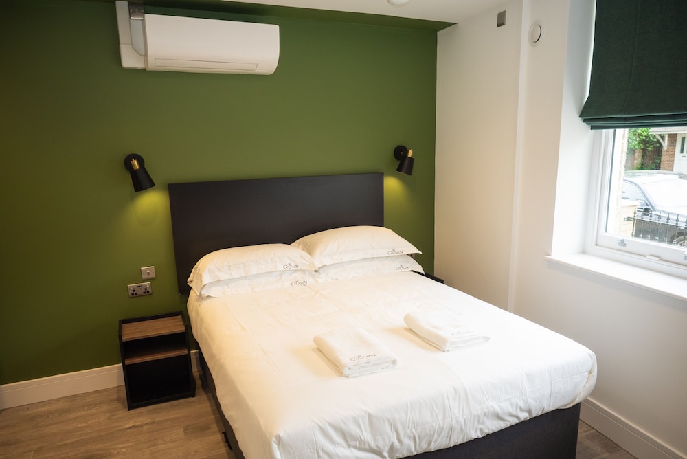 crown hotel