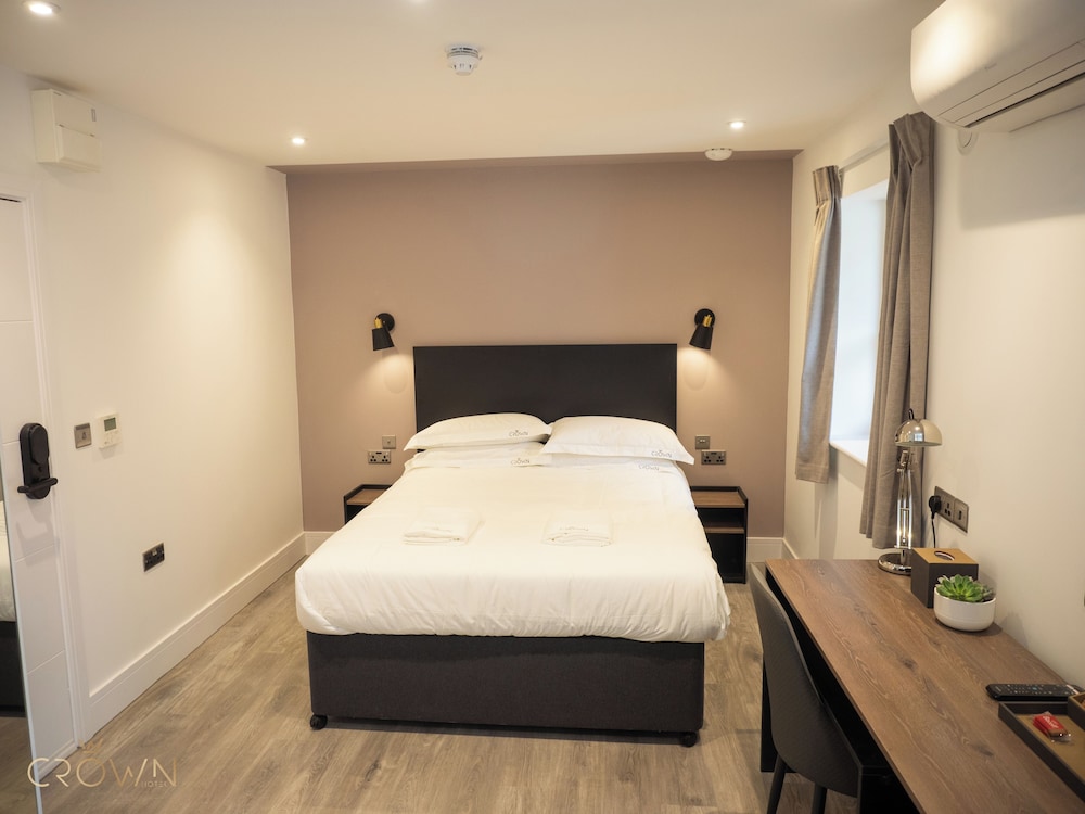 crown hotel
