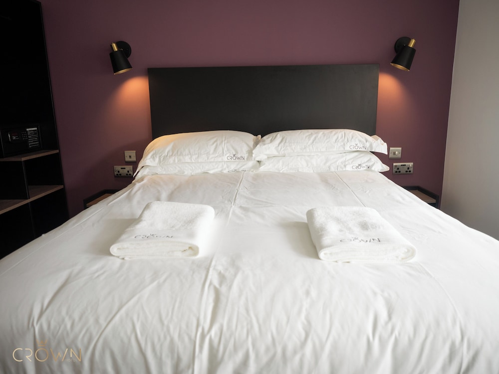 crown hotel