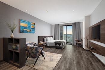 centre point danang hotel and residence