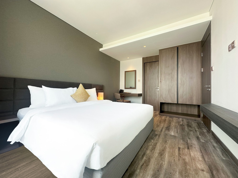centre point danang hotel and residence