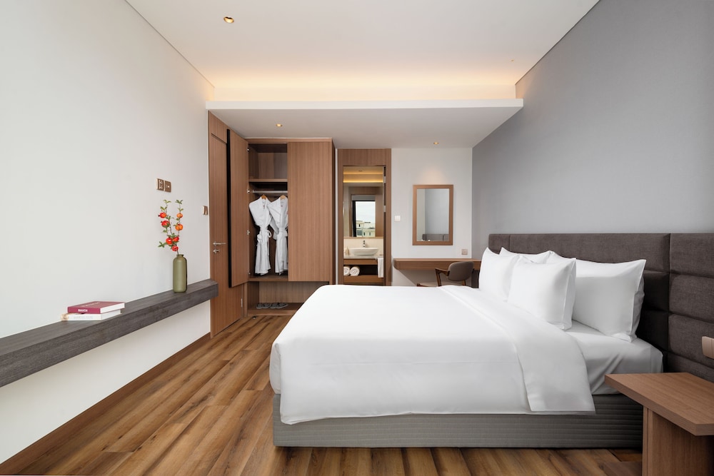 centre point danang hotel and residence