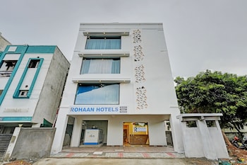 rohaan hotels medavakkam by upar