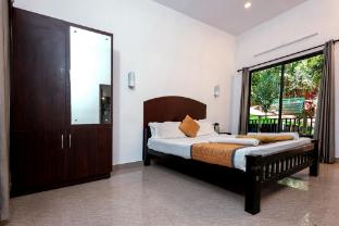 Adams Abode,,2 star