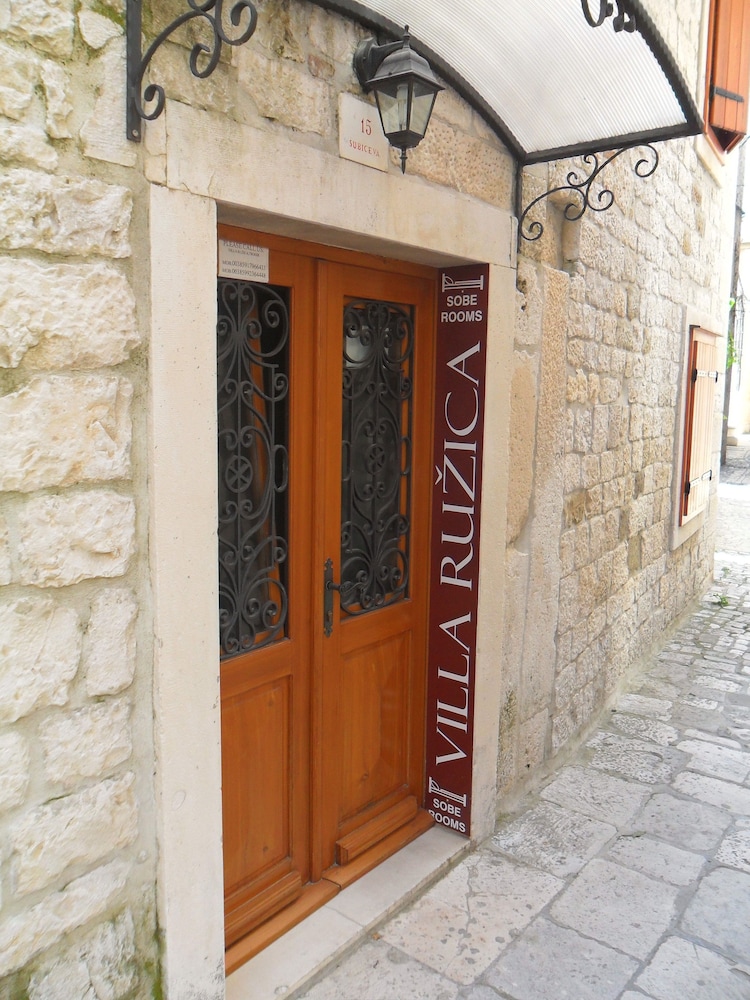 trogir