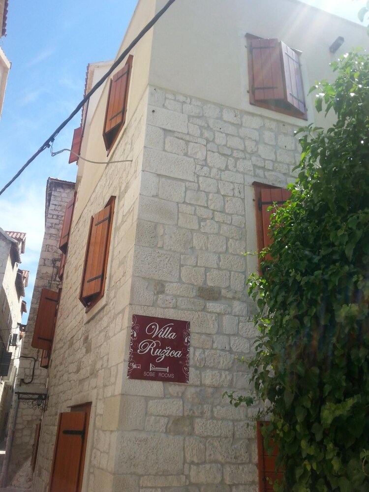trogir