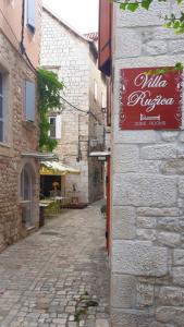 trogir