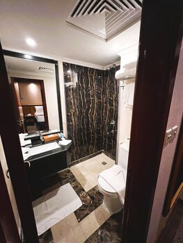 maysan al maqam hotel