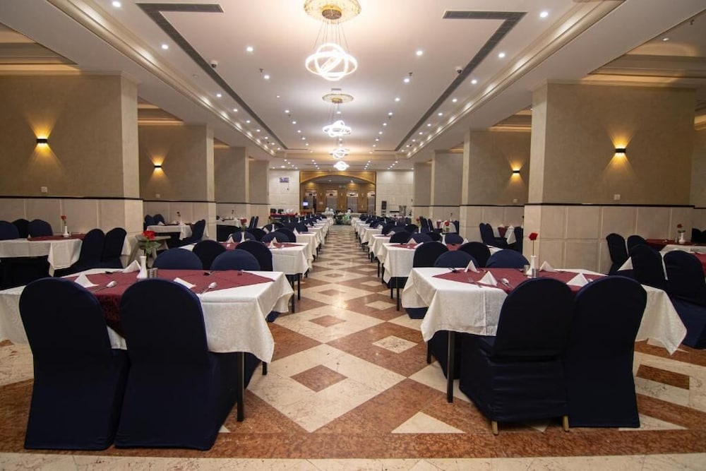 maysan al maqam hotel
