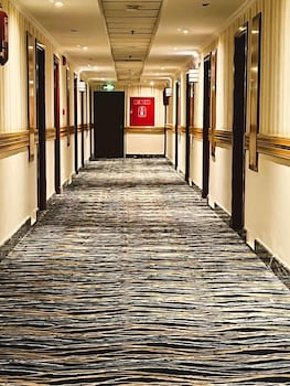 maysan al maqam hotel