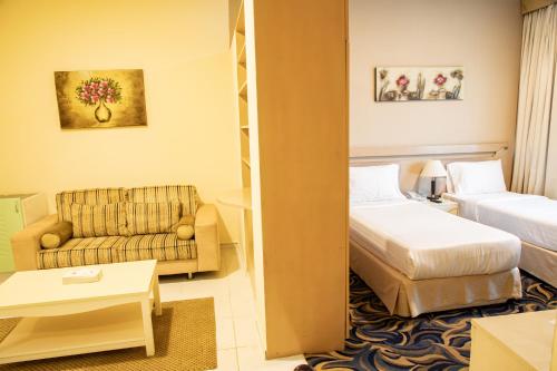 wescott pearl hotel apartments