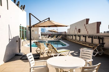 wescott pearl hotel apartments