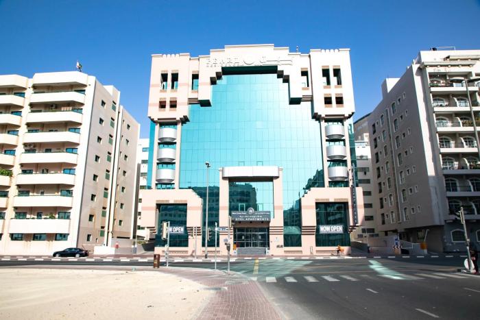 wescott pearl hotel apartments