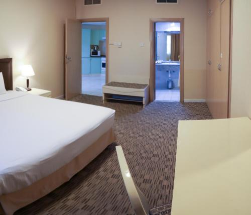 wescott pearl hotel apartments