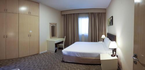 wescott pearl hotel apartments