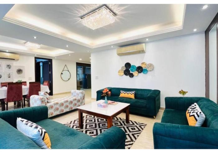 bluo 4bhk safdarjung enclave balcony lift