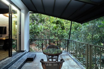 hotel sonar bangla joypur forest