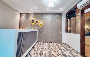 hotel everest residency