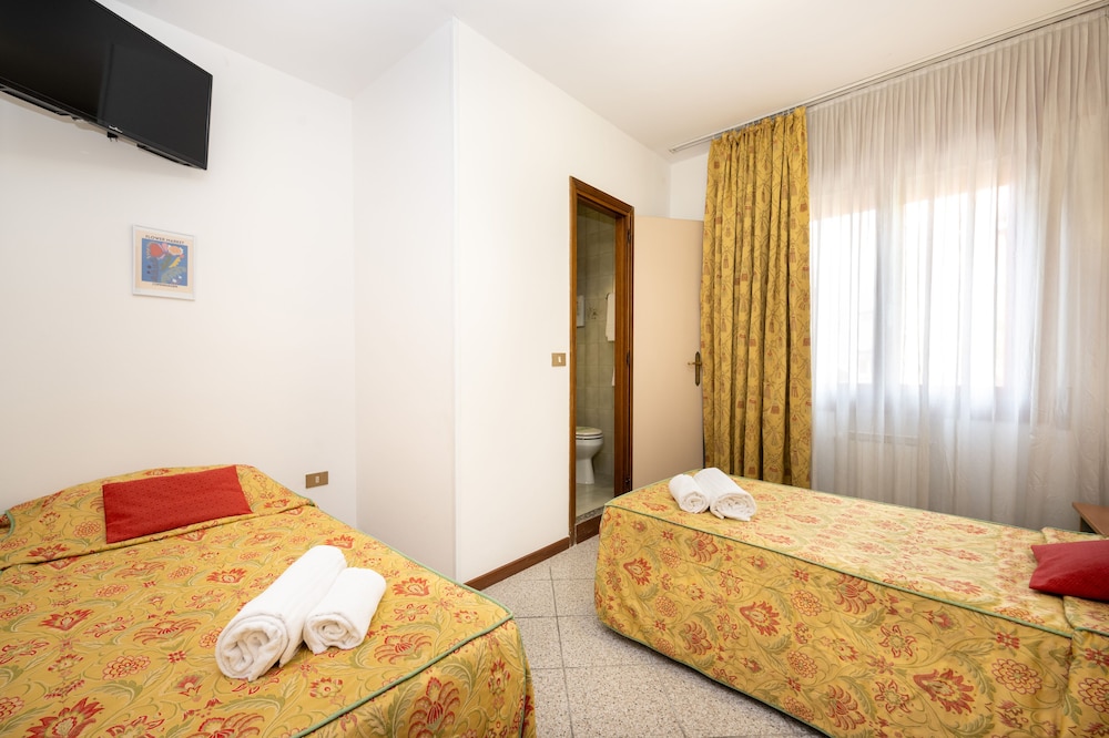 camelia rooms venice guesthouse