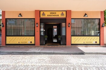 camelia rooms venice guesthouse