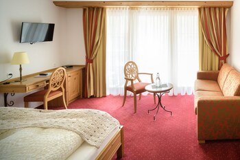 hotel mountain paradise