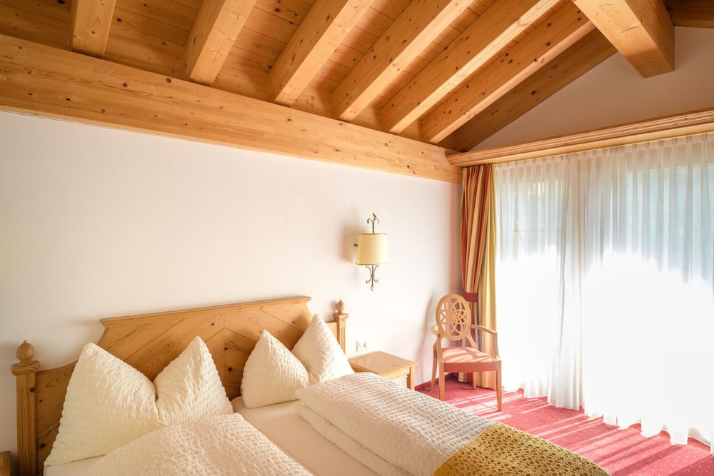 hotel mountain paradise