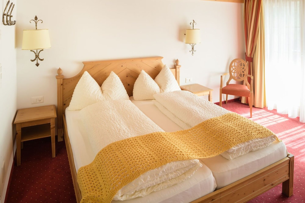 hotel mountain paradise