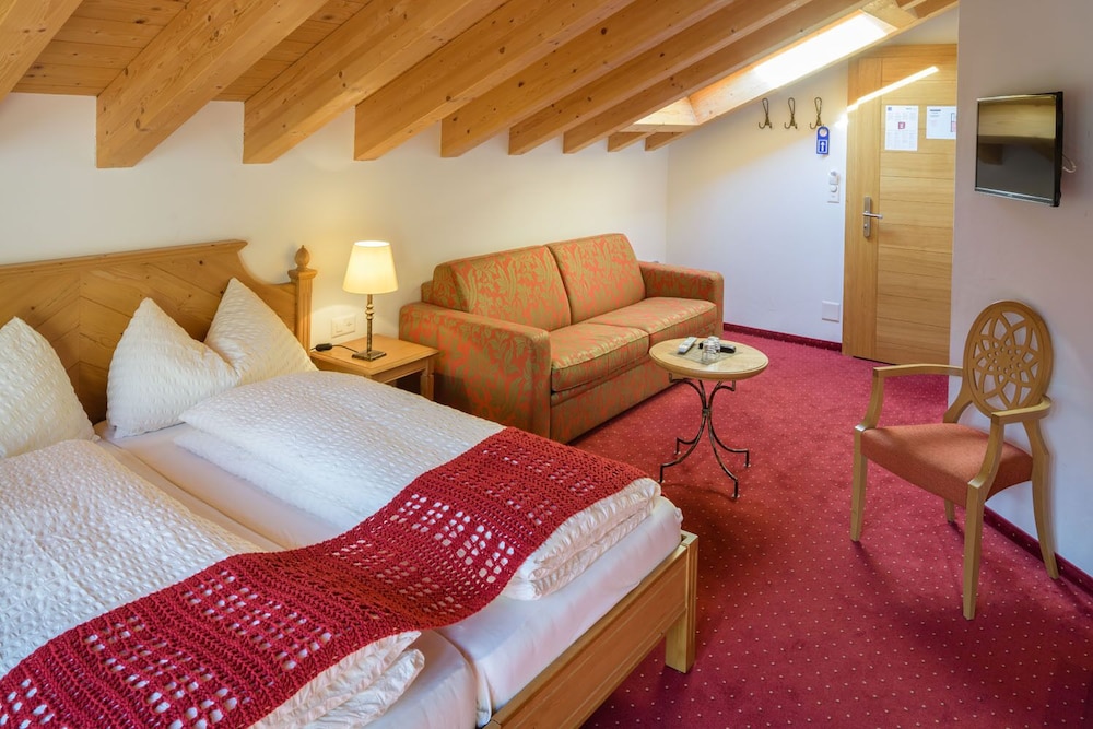 hotel mountain paradise