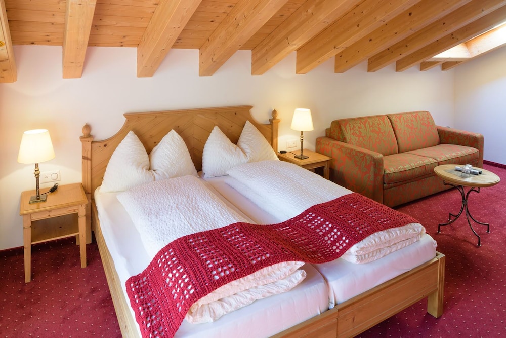 hotel mountain paradise