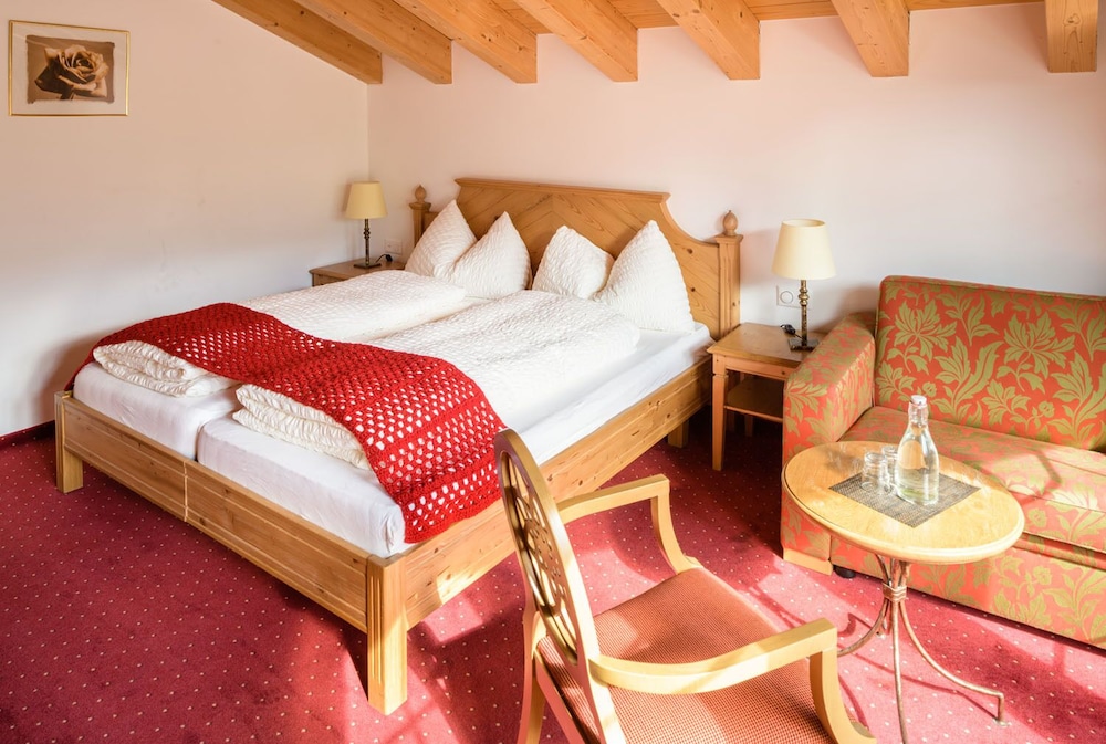 hotel mountain paradise