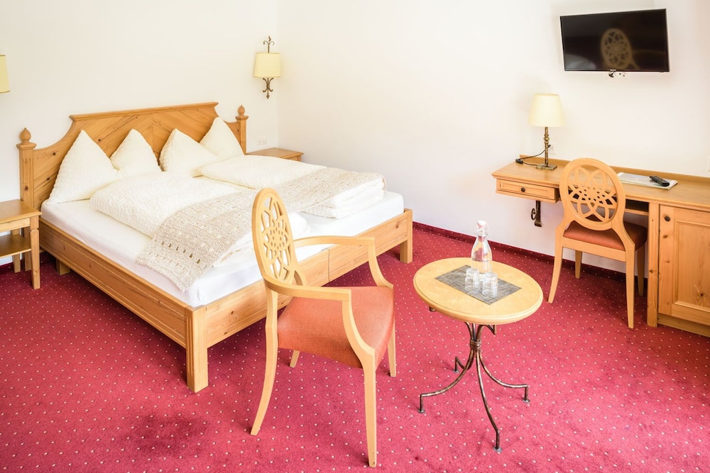 hotel mountain paradise