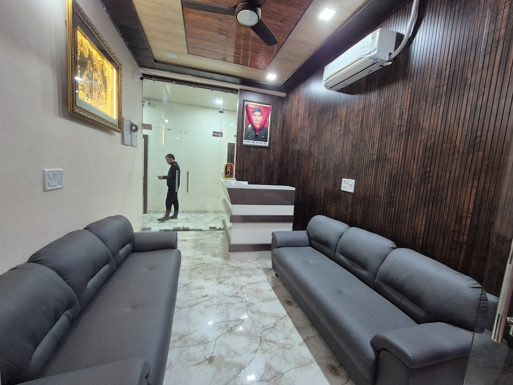 hotel rk residency near banke bihari mandir