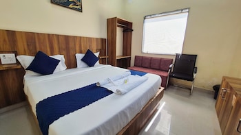 hotel rk residency near banke bihari mandir