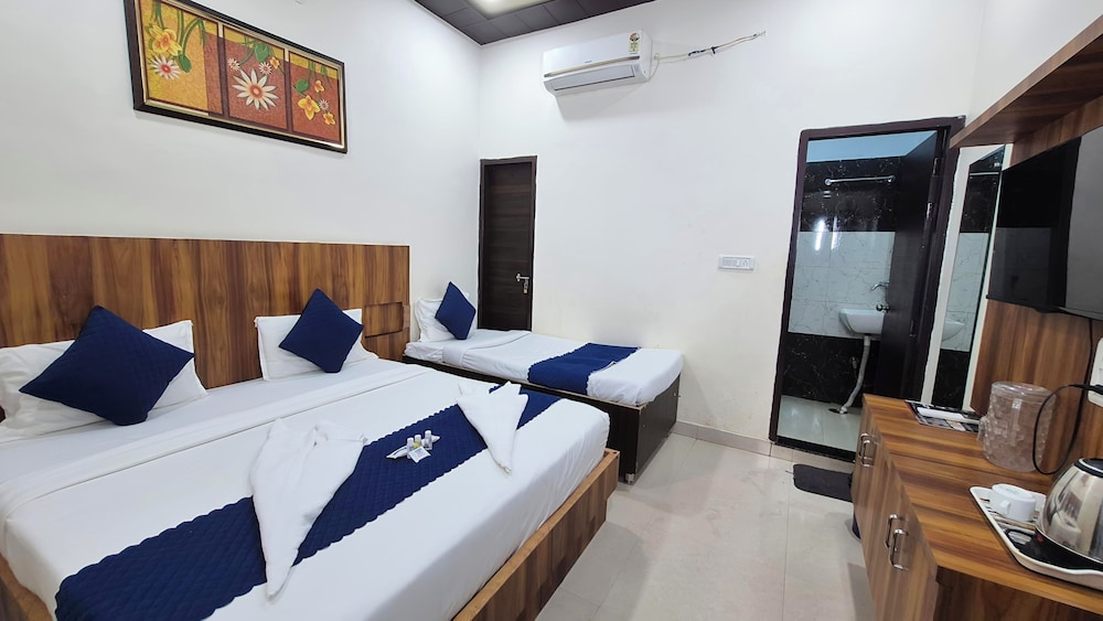 hotel rk residency near banke bihari mandir