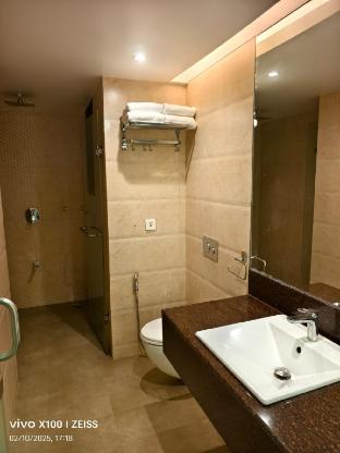 hotel dakshin grandeur