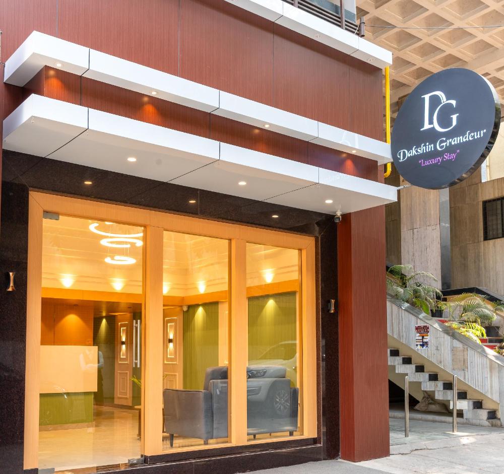 hotel dakshin grandeur