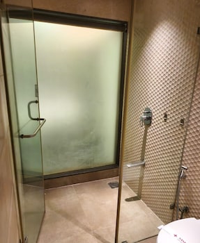 hotel dakshin grandeur