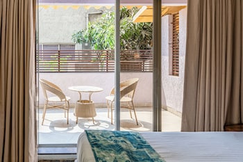 hotel dakshin grandeur