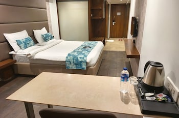 hotel dakshin grandeur