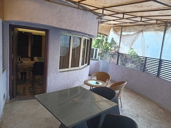 hotel dakshin grandeur