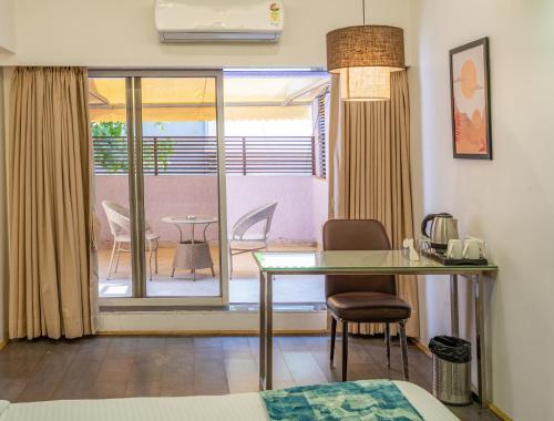 hotel dakshin grandeur