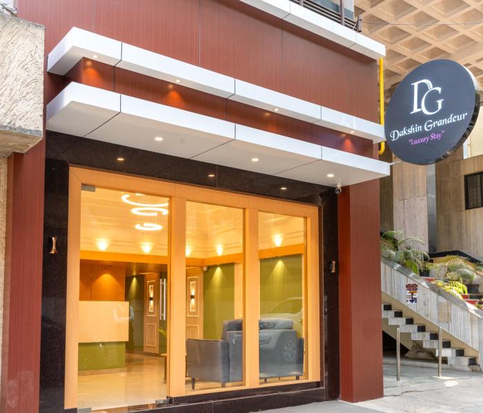 hotel dakshin grandeur