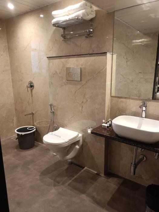 hotel dakshin grandeur