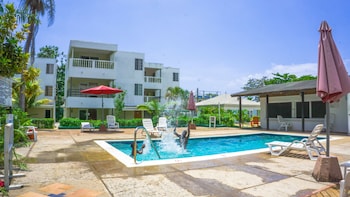 negril beach club condos