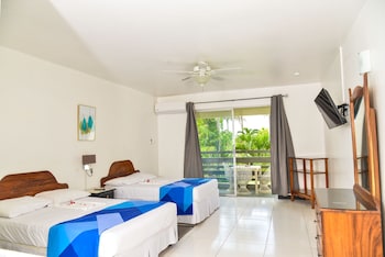 negril beach club condos