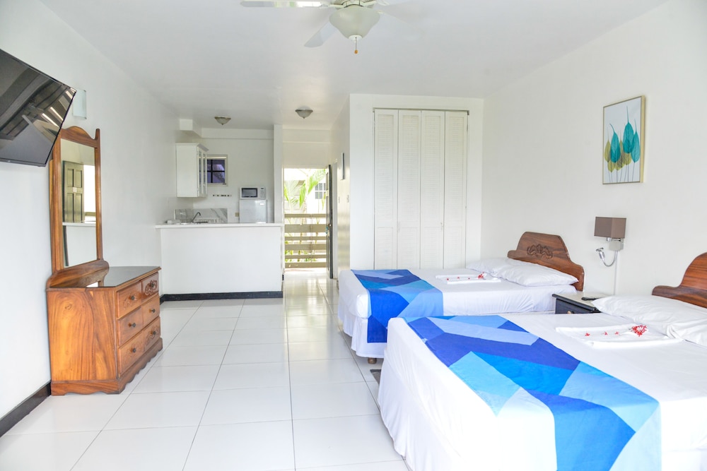 negril beach club condos