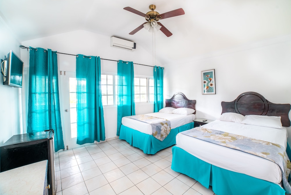 negril beach club condos