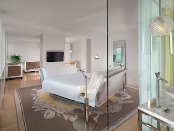 sanderson london