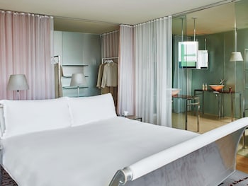 sanderson london