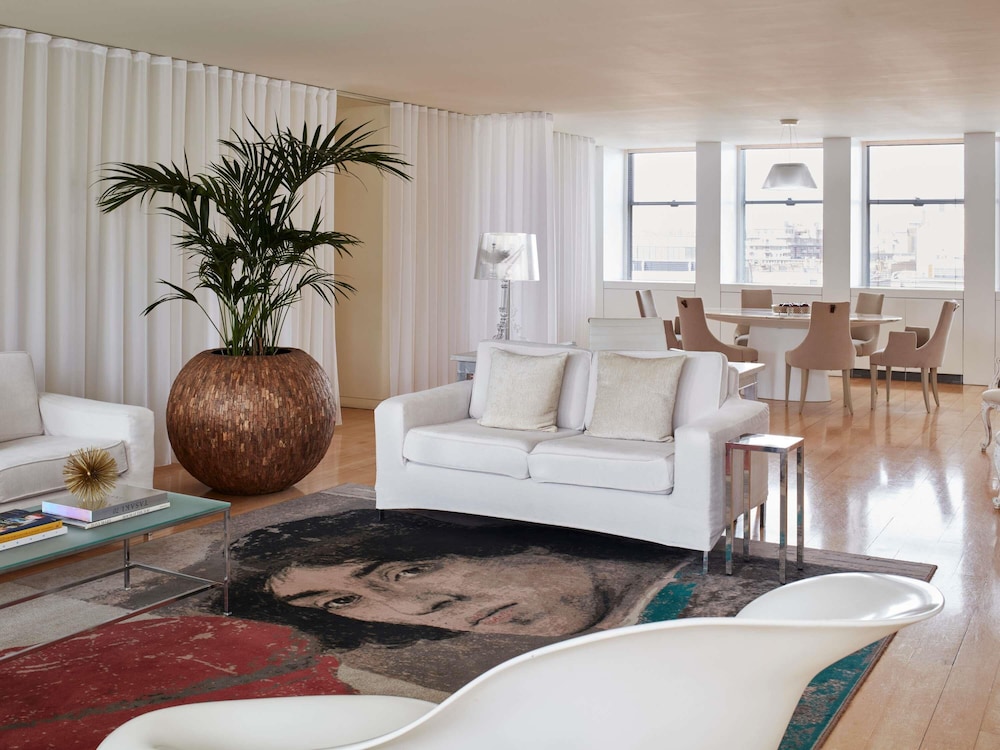 sanderson london